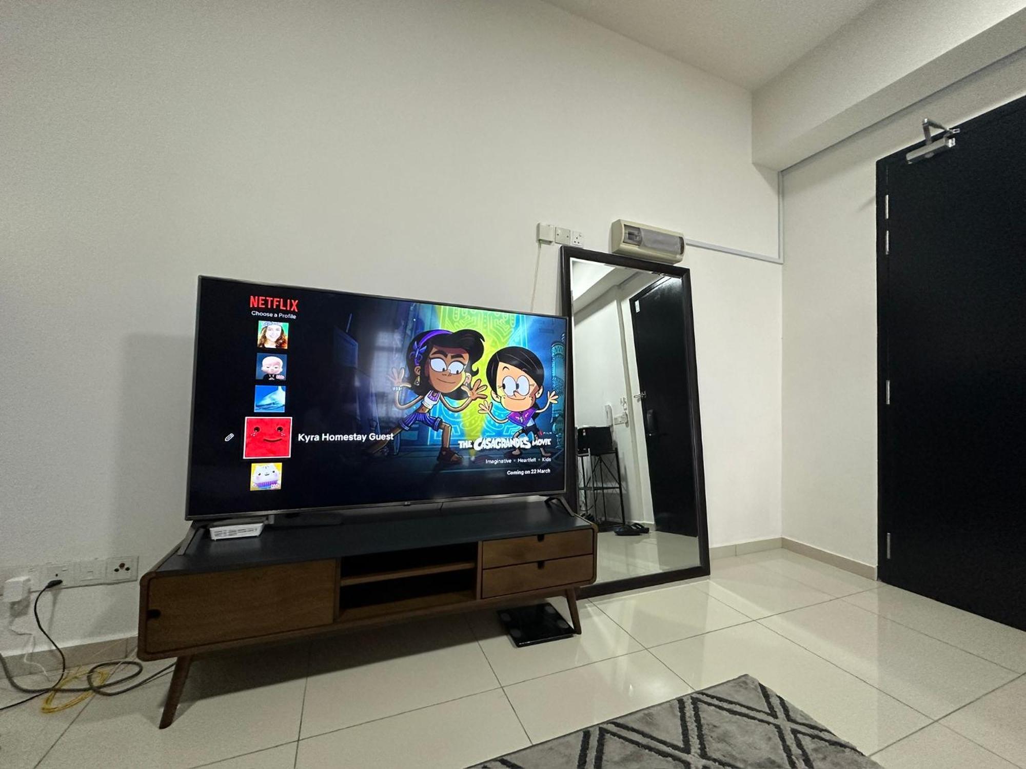 Kyra Homestay Centrus Soho Cyberjaya *Wifi And Pool* Exteriör bild